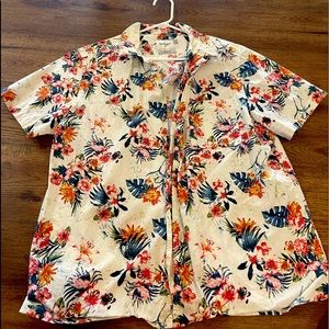 GOODFELLOW & CO Hawaiian Pattern button-up shirt XL